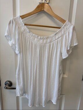 Old Navy Women's White Off-Shoulder Peasant Tunic - Lightweight Summer Top
